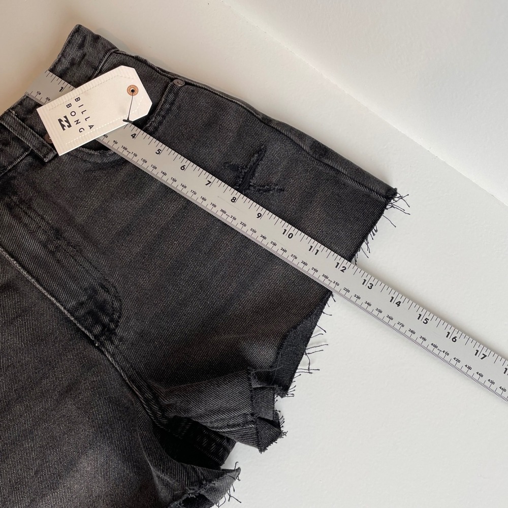 Billabong High Tides Distressed Cutoff Jean Shorts Women's Size 26 Black‎ Nwt - Picture 5 of 8